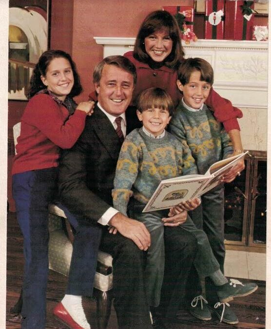 MacPolitics/MacHistory: Paging Politicos – Send us Your Christmas Cards & We Will Publish Them Here – Brian & Mila’s Vintage Cards Of Christmases Past