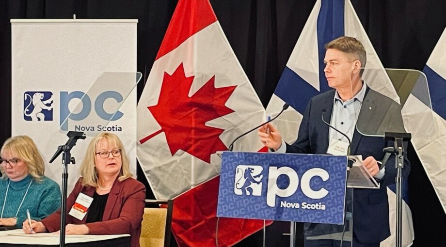 MacPolitics: Tories Eyeing Early Campaign Spend Thanks to Strong Finances