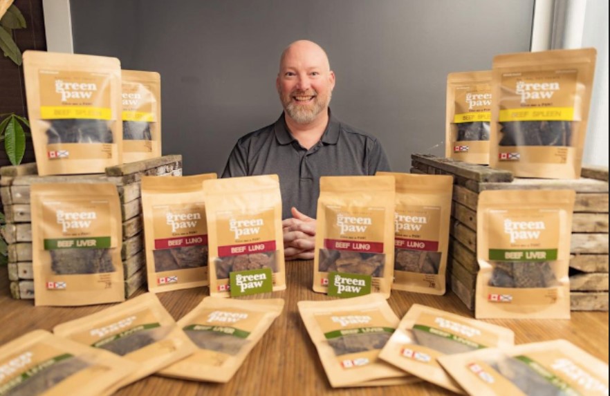 Alison Strachan: The Story Behind Green Paw Treats – A Chat With Chesley Greenwood